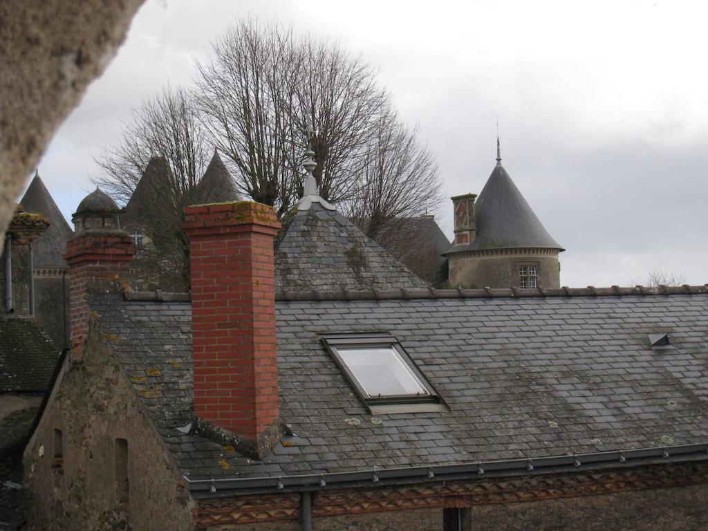 Le Logis Des Tourelles Bed & Breakfast Beaupreau ภายนอก รูปภาพ